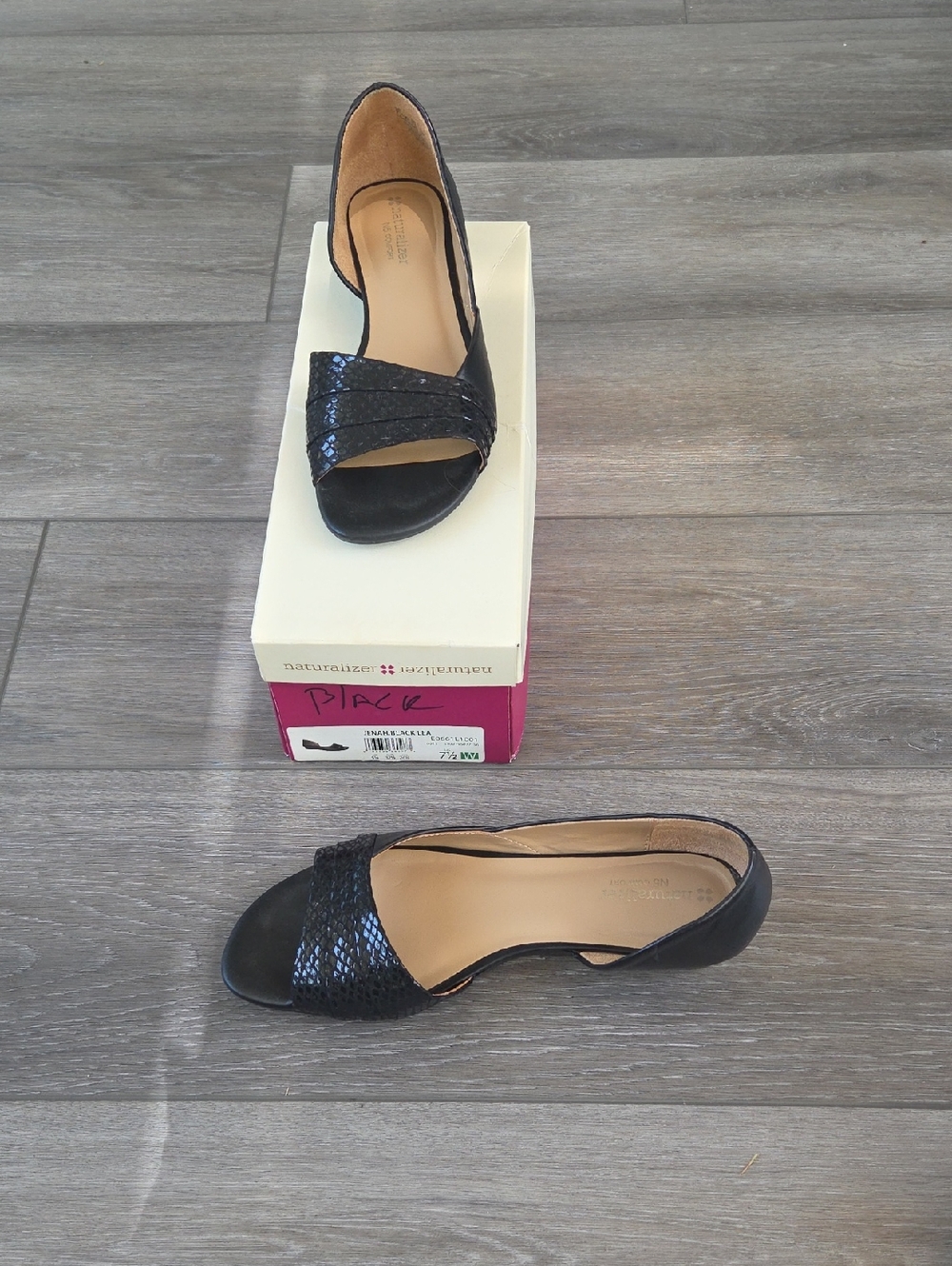Naturalizer Jenah Black Open Toe Shoe 7.5 W